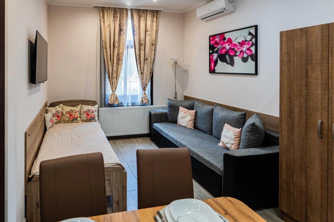 Allium Apartment Mako Luaran gambar